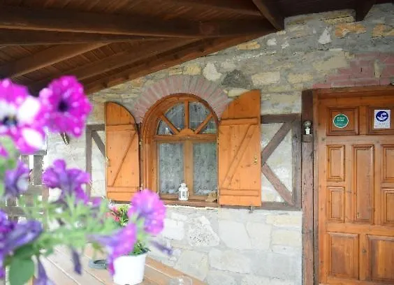 Mountain House Kastro 別荘